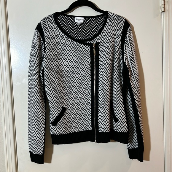 Sioni Women’s Sweater Silver Zipper Black And White Chevron Pattern - Picture 1 of 8